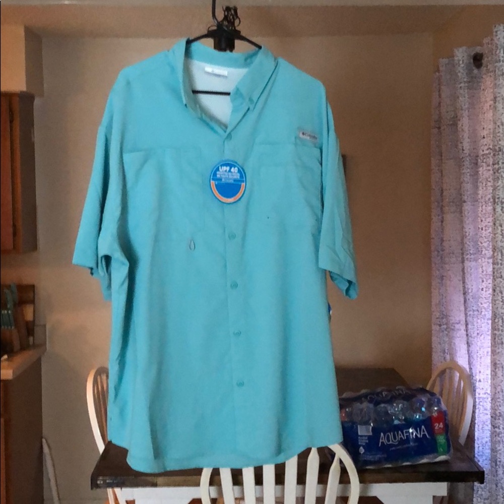 Columbia short sleeved button down fishing shirt